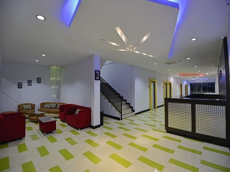 Reddoorz Premium At Hotel T-One Jambi Tanjungjohor Exterior photo